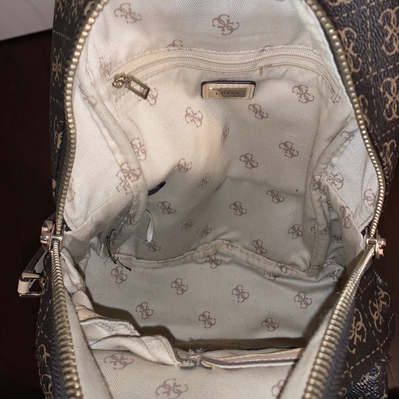 GUESS mini backpack - Picture 3 of 7